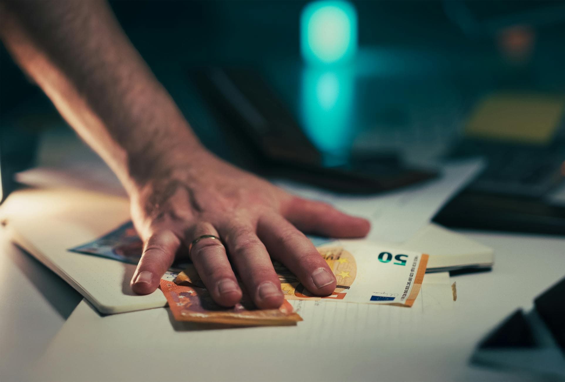 Crash Stake Originals Guide: Cash-Out Timing, Multiplier Risk, and Safer Session Rules editorial image